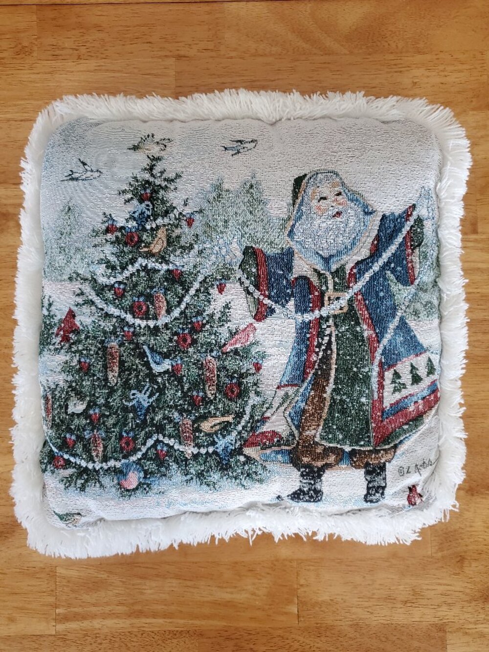 Vintage Mohawk Home Tapestry Christmas Santa Throw Pillow with White Fringe